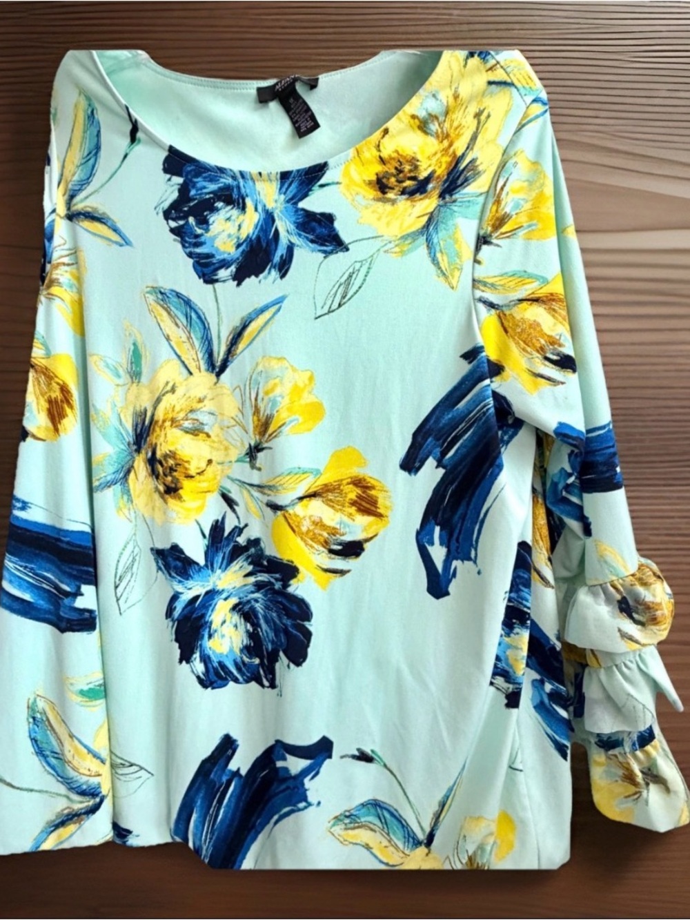 Alfani Woman Blouse size 1X Plus Long Sleeve Ruffle Floral Print Colorful NWOT